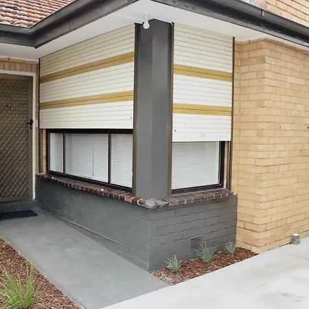Sunny House - Melbourne Airport Home-2